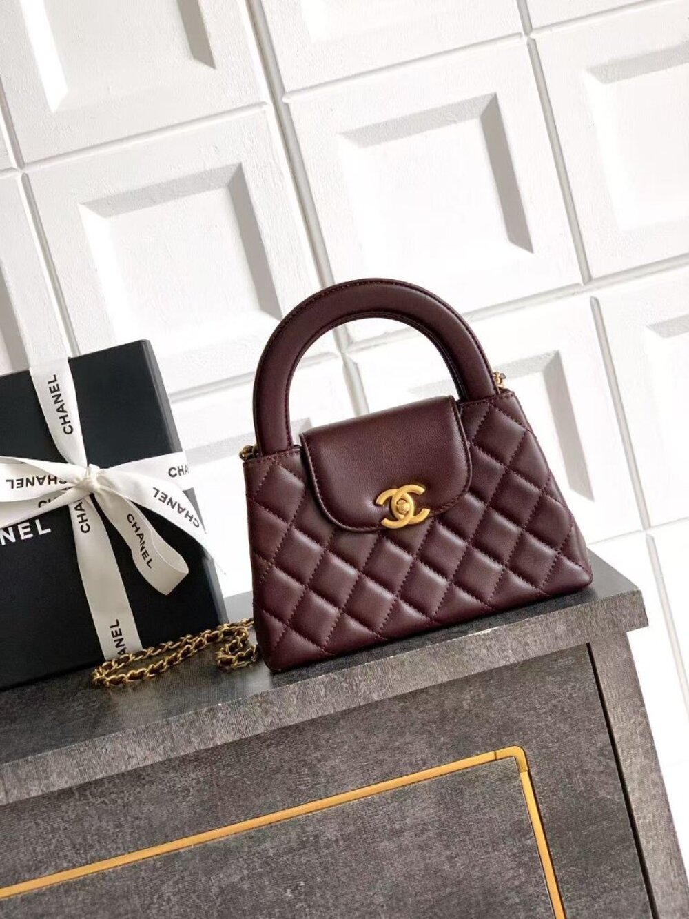 Classic CHANEL bag: A Stylish and Versatile Choice for Elegance